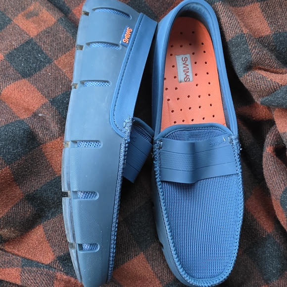 Swims Men's Vibrant Blue Slip-On Loafers - Picture 1 of 6